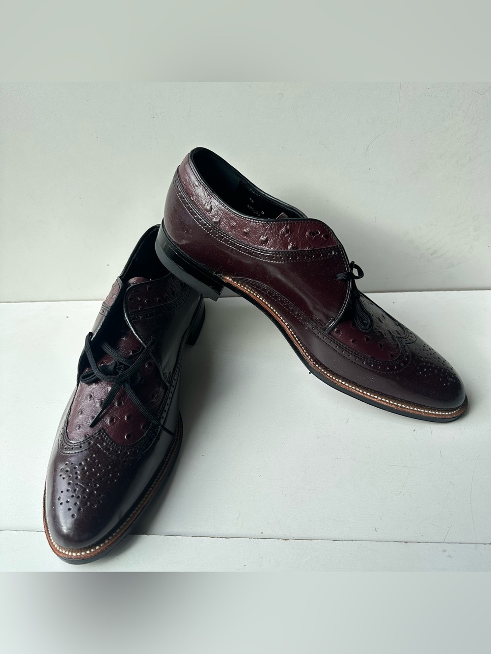Stacy Adams Burgundy Leather Ostrich Embossed Wingtips Men’s Size 10 D Oxford